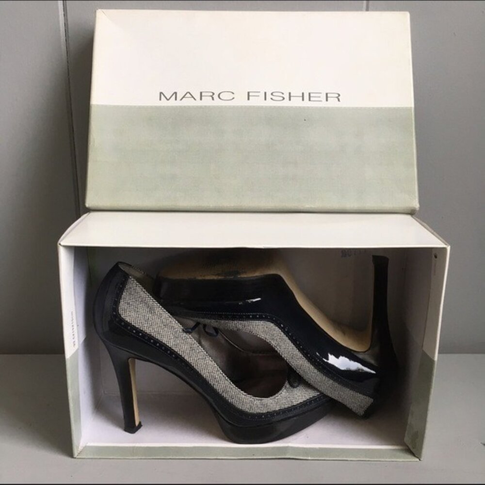 Vintage Marc Fisher Navy Patent Peep Toe Heels – Size 7.5